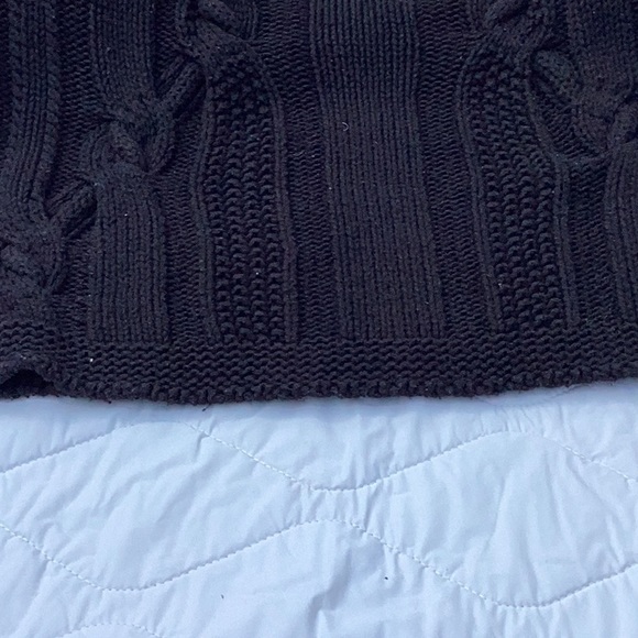 Marciano black cable sweater. Great for ‘sweata weatha’. Perfect over jeans. - Picture 7 of 13